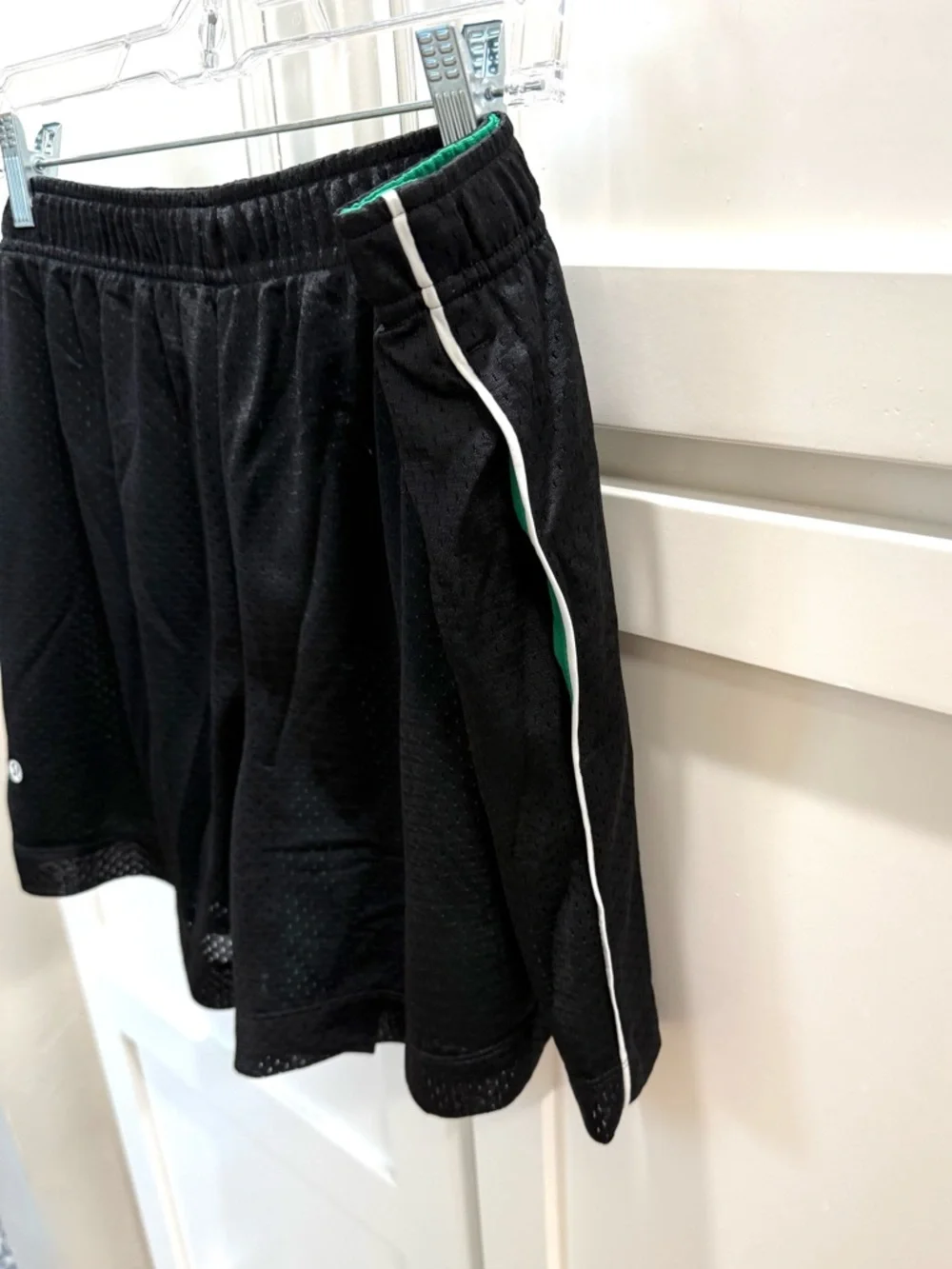 NWT-Lululemon Double-Layered Mesh Mid-Rise Shorts-5” Inseam-Womens Sz XL - Picture 10 of 12